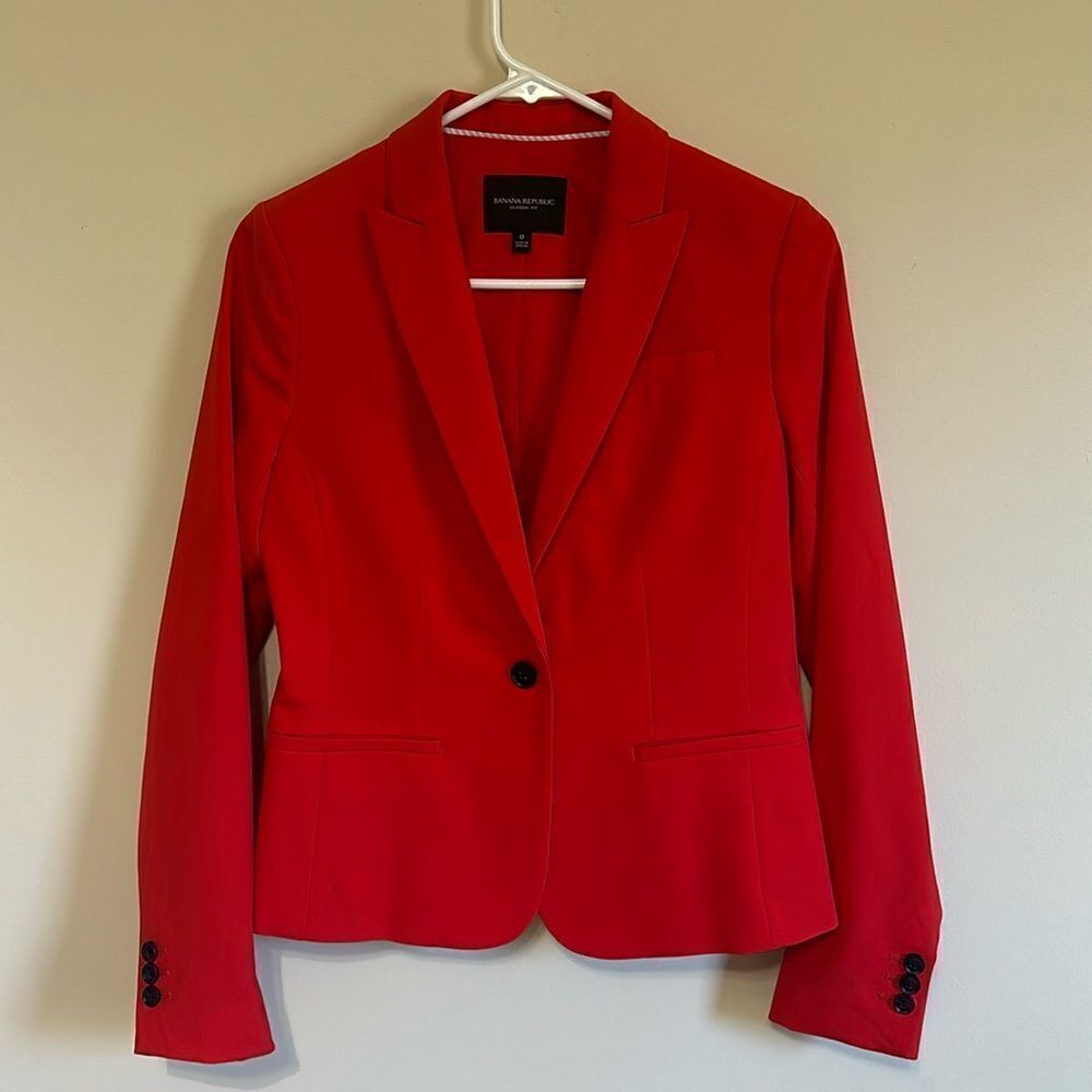 NWOT Banana Republic RED Classic Fit WASHABLE Italian Wool Blend Blazer SZ 0